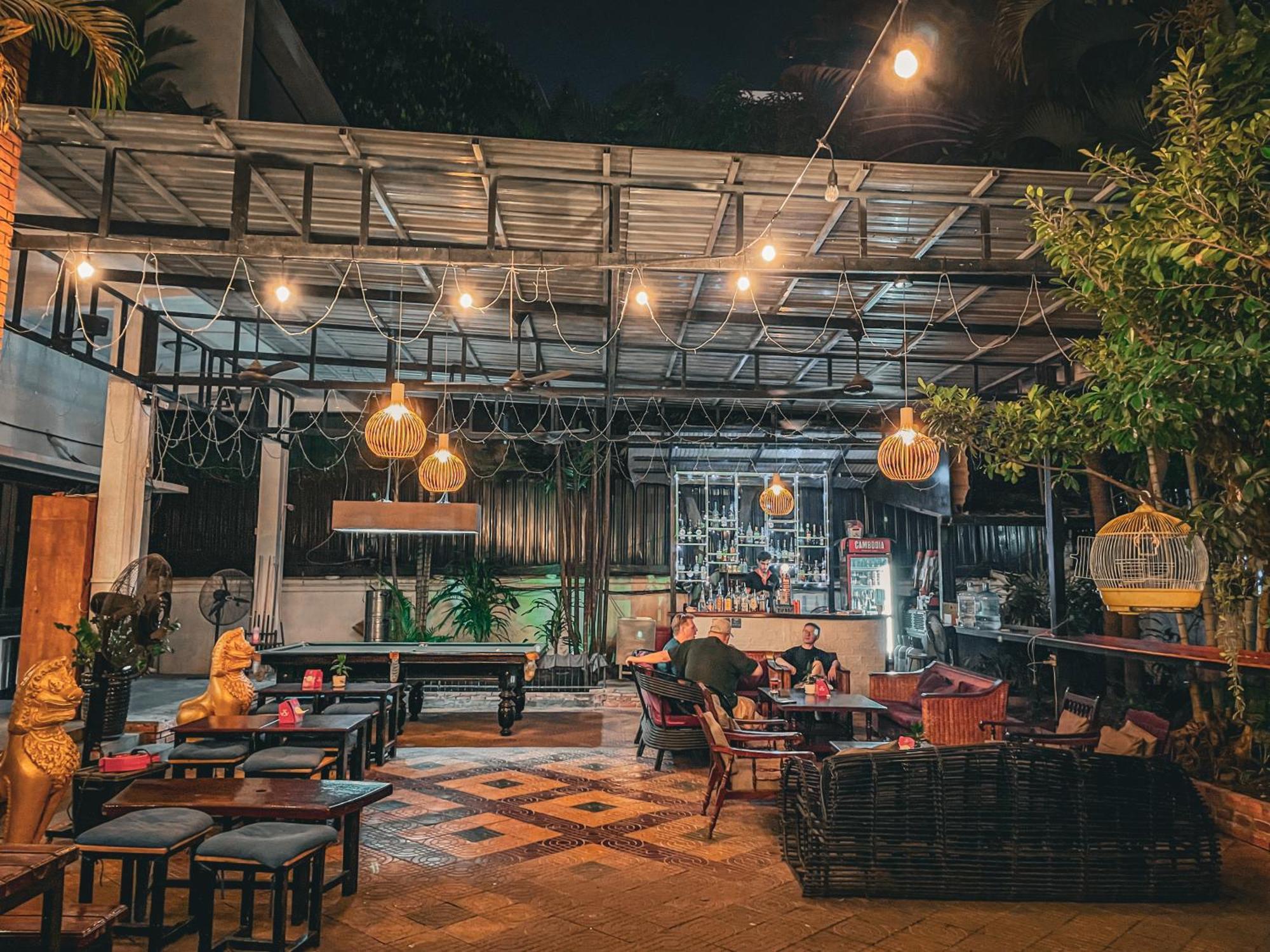 Birdcage Boutique Hotel Phnom-Penh Buitenkant foto