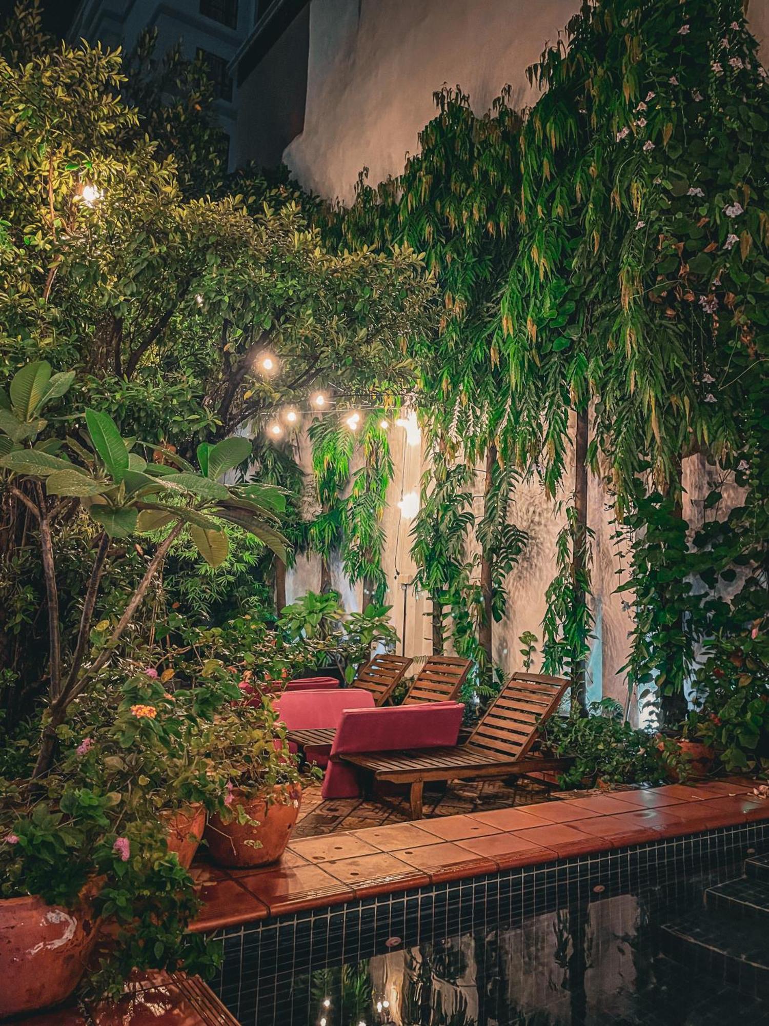 Birdcage Boutique Hotel Phnom-Penh Buitenkant foto